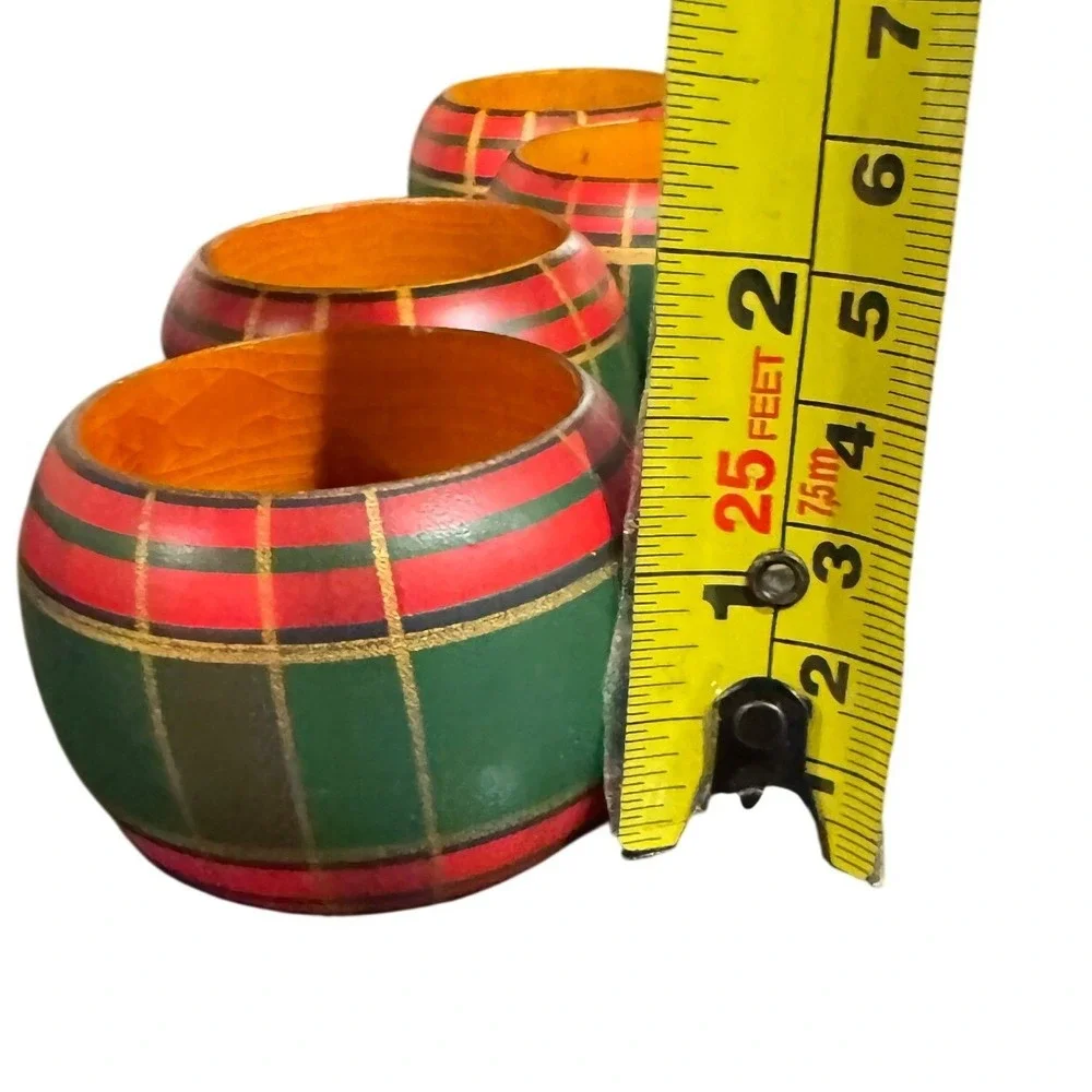 Vintage Wooden Plaid Napkin Rings Set of 4 Green Red Gold Tartan Christmas Decor